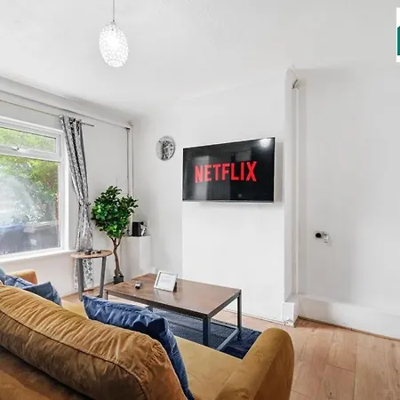 Ezy Property Solution Short Lets & Serviced Accommodation Norbury